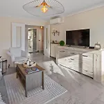 La - Spacieux - Vue - Parking - Clim - Piscine Appartement
