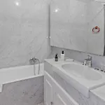 La - Spacious - Sea View - Parking - Ac - Pool Apartment *