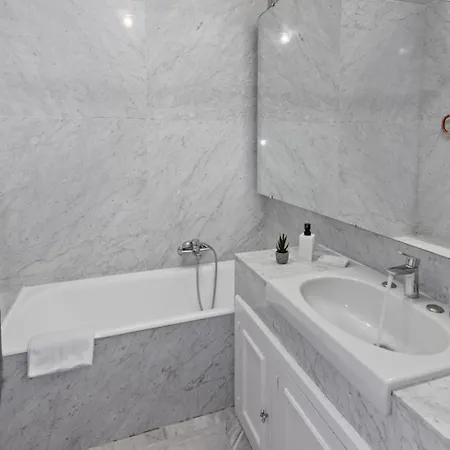 La - Spacious - Sea View - Parking - Ac - Pool Антіб