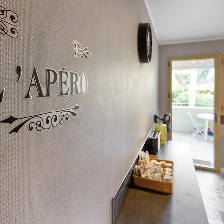 La - Spacious - Sea View - Parking - Ac - Pool * Антіб
