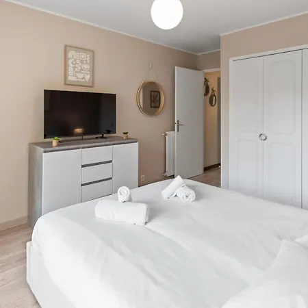 Διαμέρισμα La - Spacious - Sea View - Parking - Ac - Pool Αντίμπ