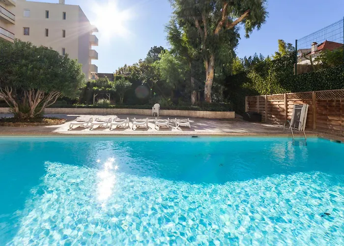 La - Spacious - Sea View - Parking - Ac - Pool * 昂蒂布