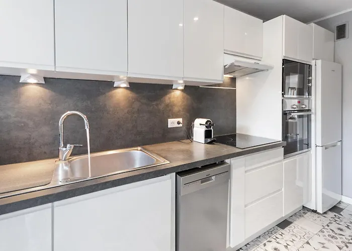 La - Spacious - Sea View - Parking - Ac - Pool