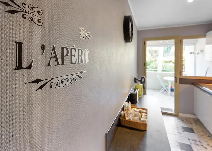 La - Spacious - Sea View - Parking - Ac - Pool * Antibes