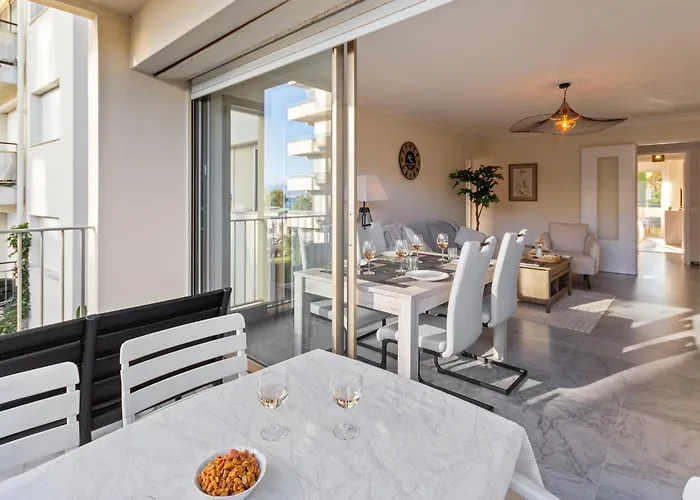 La - Spacious - Sea View - Parking - Ac - Pool * 昂蒂布