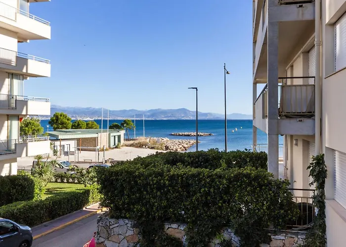 La - Spacious - Sea View - Parking - Ac - Pool *