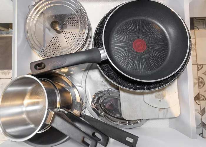 La - Spacious - Sea View - Parking - Ac - Pool * 昂蒂布